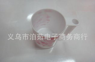 義烏2元批發(fā)產(chǎn)品 塑料杯與牙刷杯的日用百貨商機